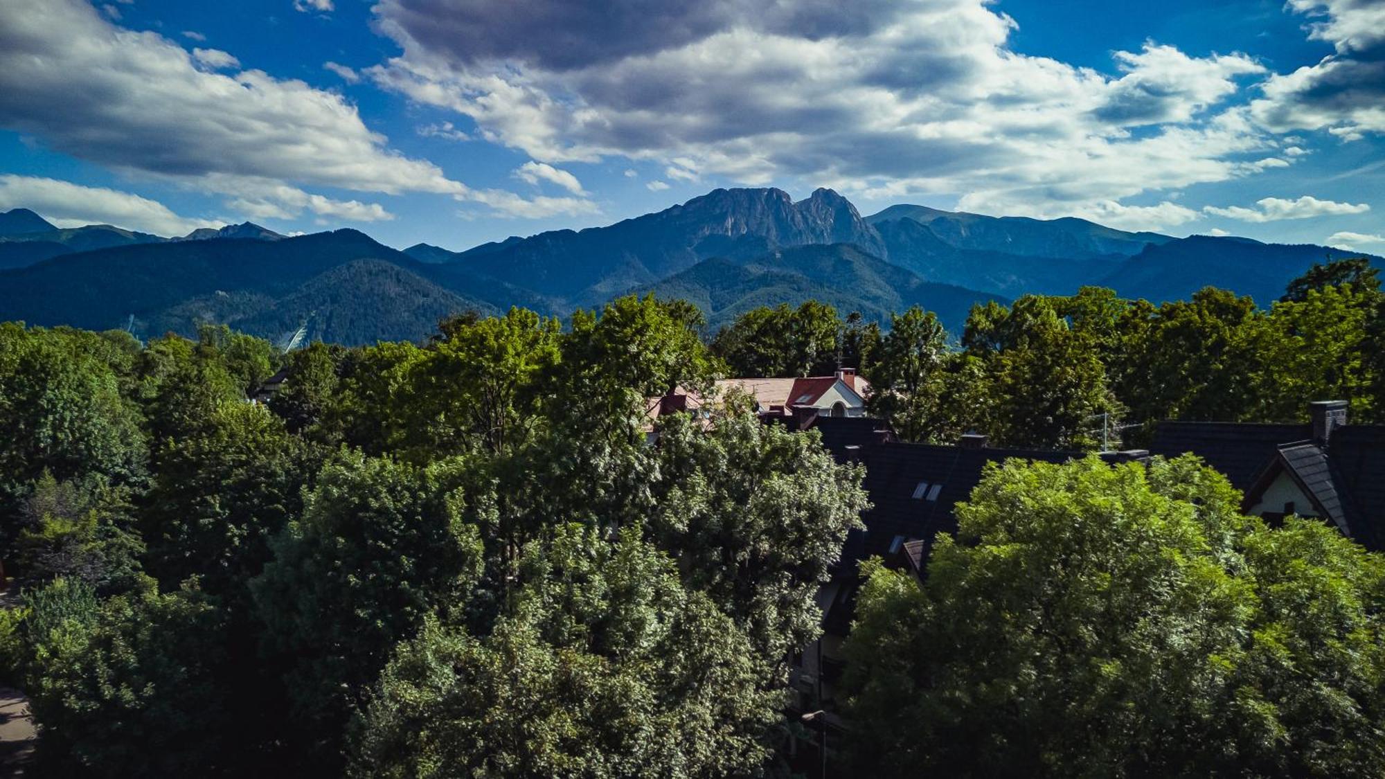 Giewont View 16 *